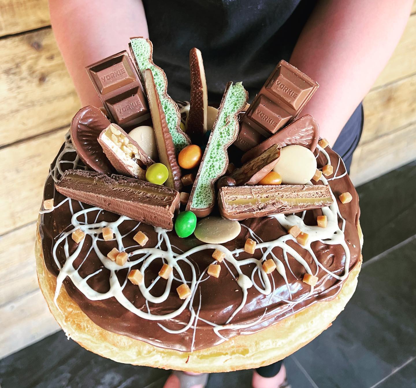 Giant Chocolate DuffNut