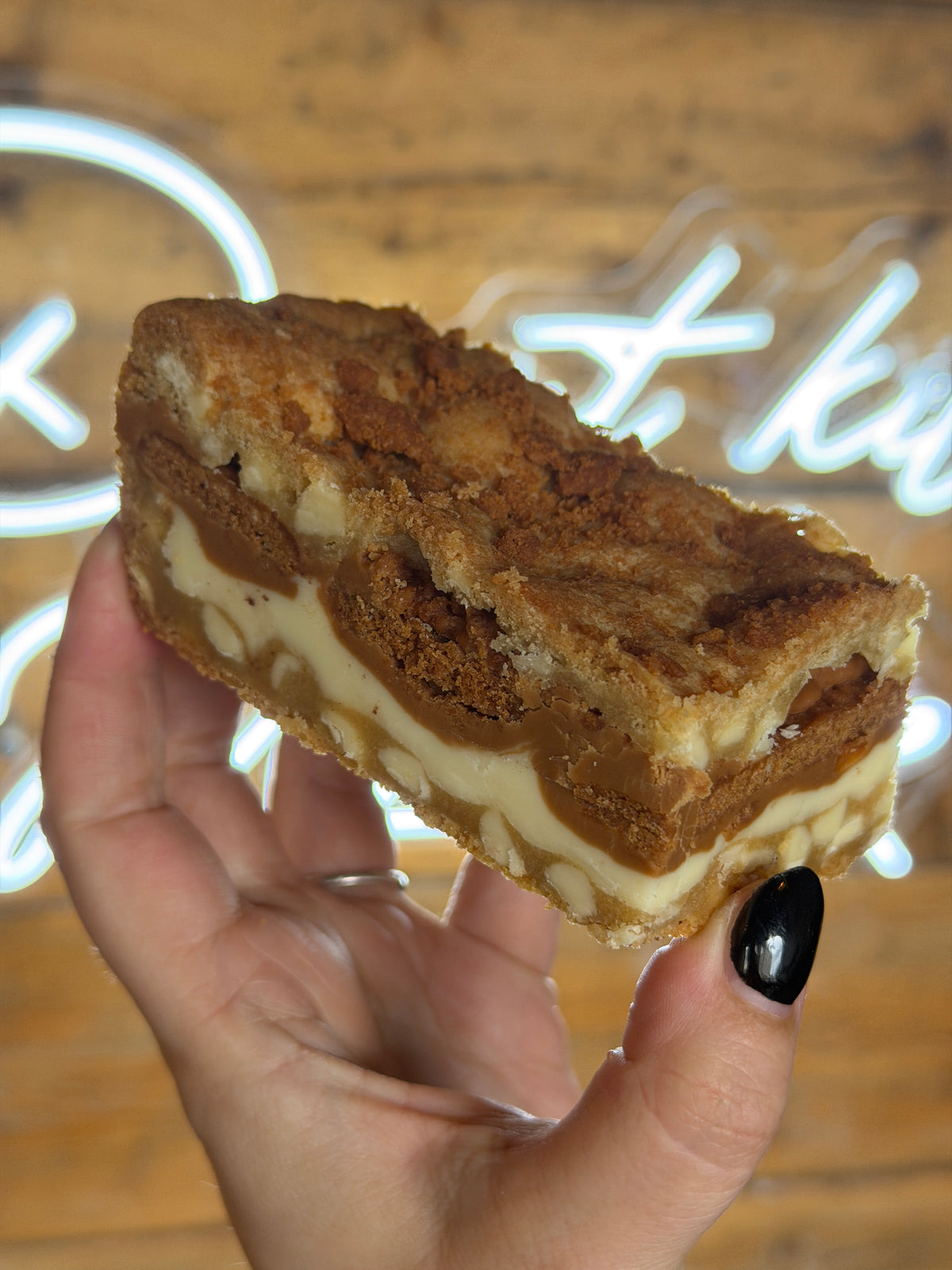 Biscoff and White Chocolate Cookie Slice