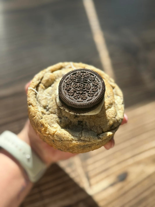 Oreo Stuffed Cookie